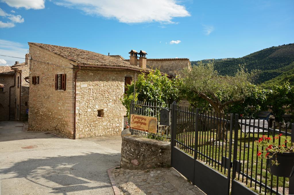Agriturismo Campagna In Compagnia Vallo di Nera Luaran gambar